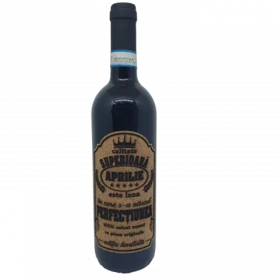 Aprilie este luna in care s-a nascut perfectiunea, eticheta pluta cu mesaj